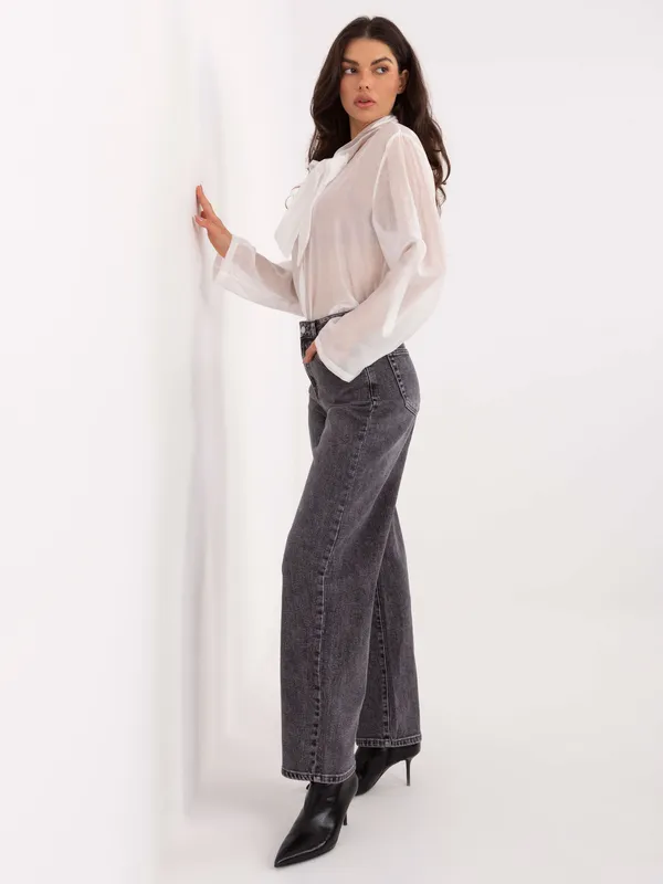 Klasyczne jeansy o kroju wide leg
