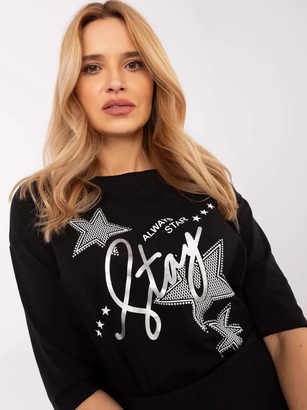 Casualowa bluzka oversize z nadrukiem i gwiazdkami