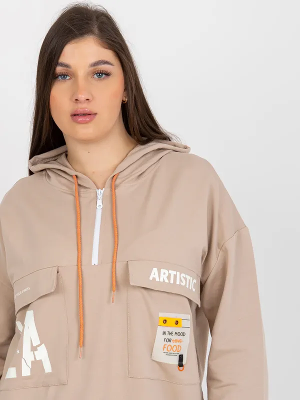 Beżowa dłuższa bluza plus size z kapturem