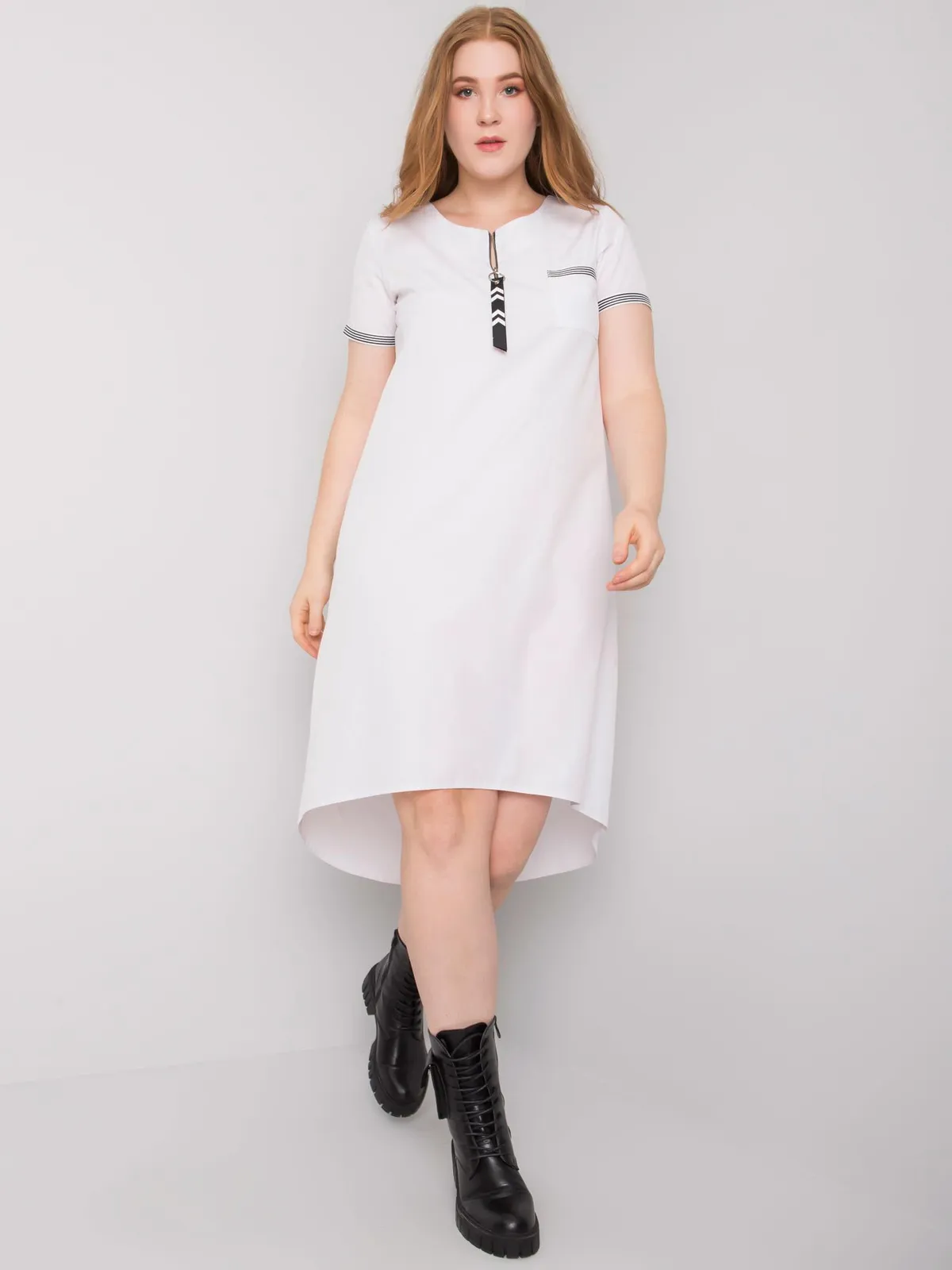 Czerwona sukienka bawełniana plus size - zdjęcie 3