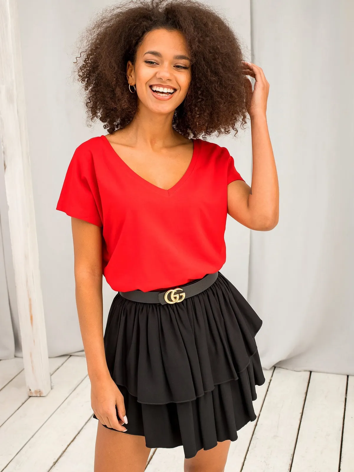 Bawełniany t-shirt V-neck czerwony - zdjęcie 8