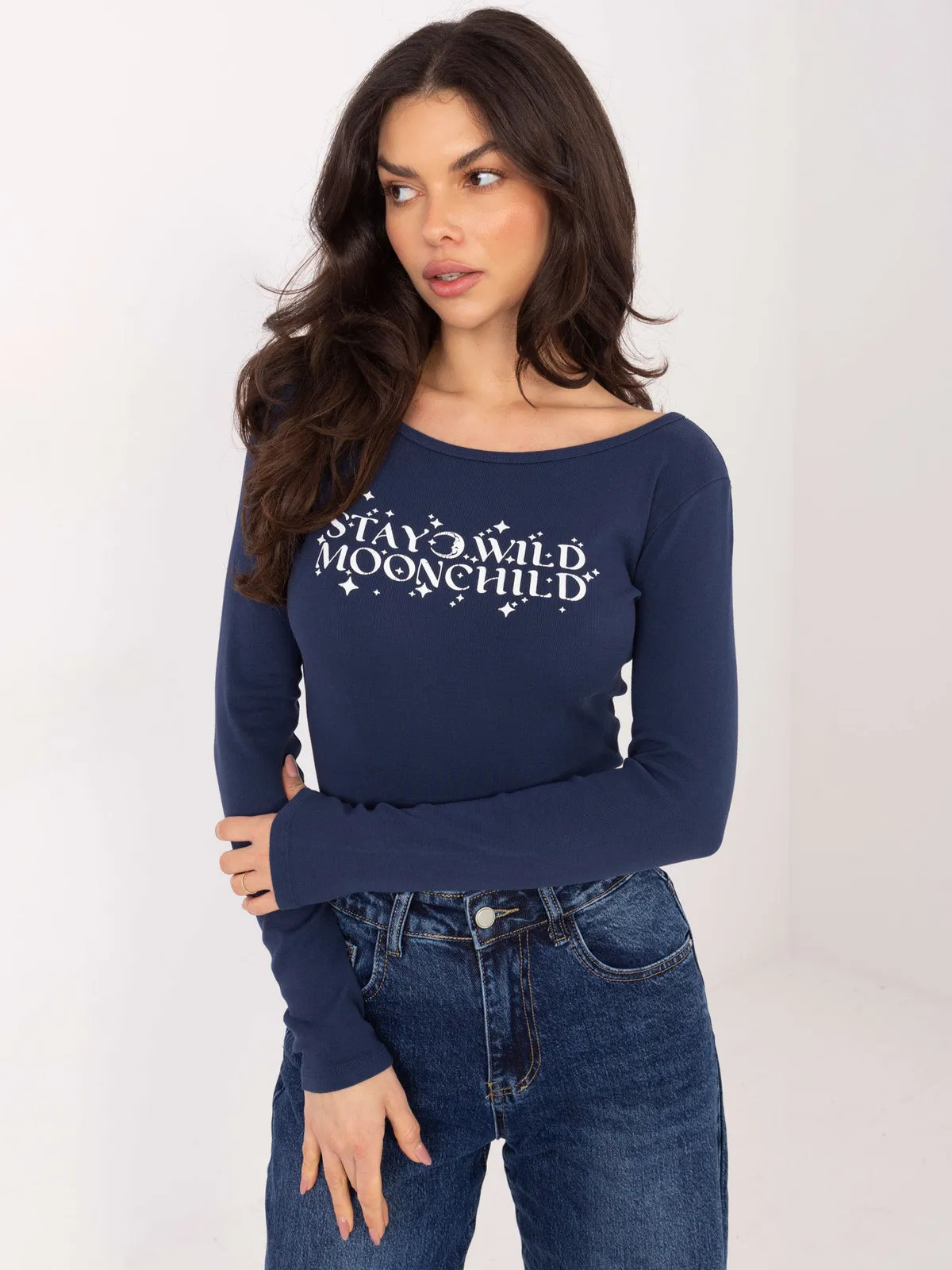 Dopasowana bluzka z długim rękawem i nadrukiem - zdjęcie 1