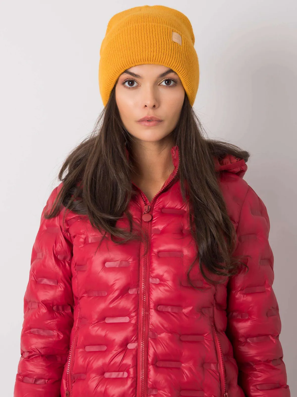 Różowa damska czapka beanie - zdjęcie 2