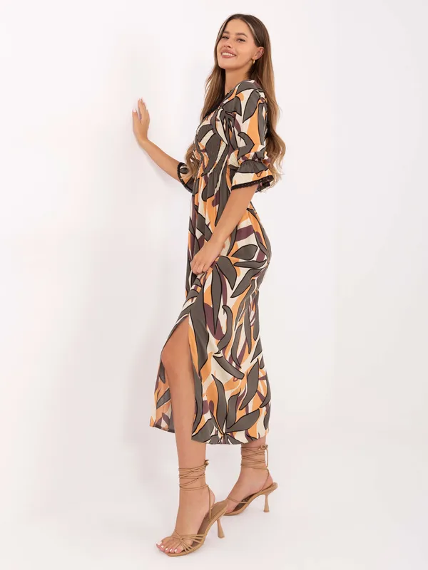 Sukienka midi hiszpanka z marszczonym gorsetem