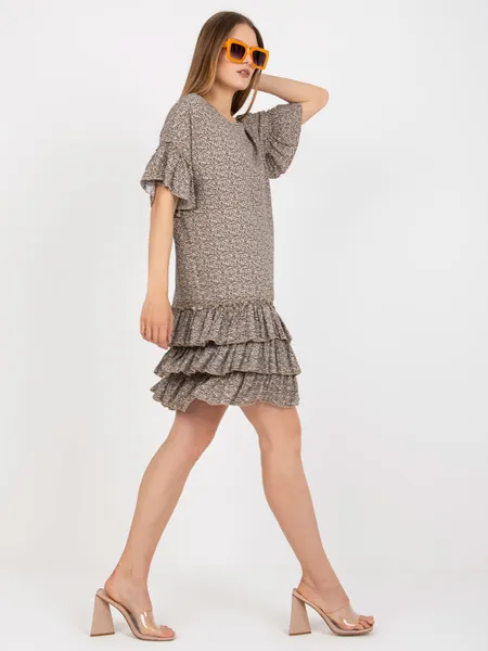 Sukienka mini o kroju oversize z falbanami