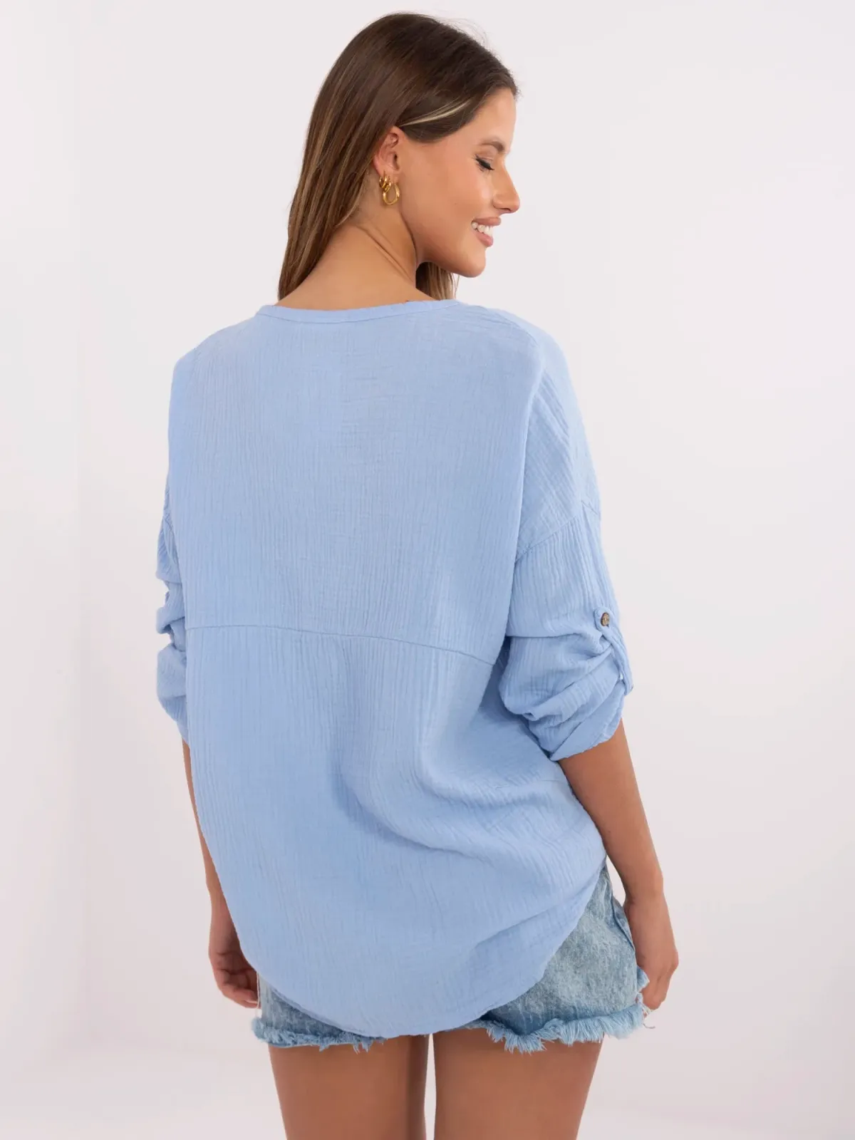 Koszula oversize z wiązaniem i podwijanym rękawem - zdjęcie 1