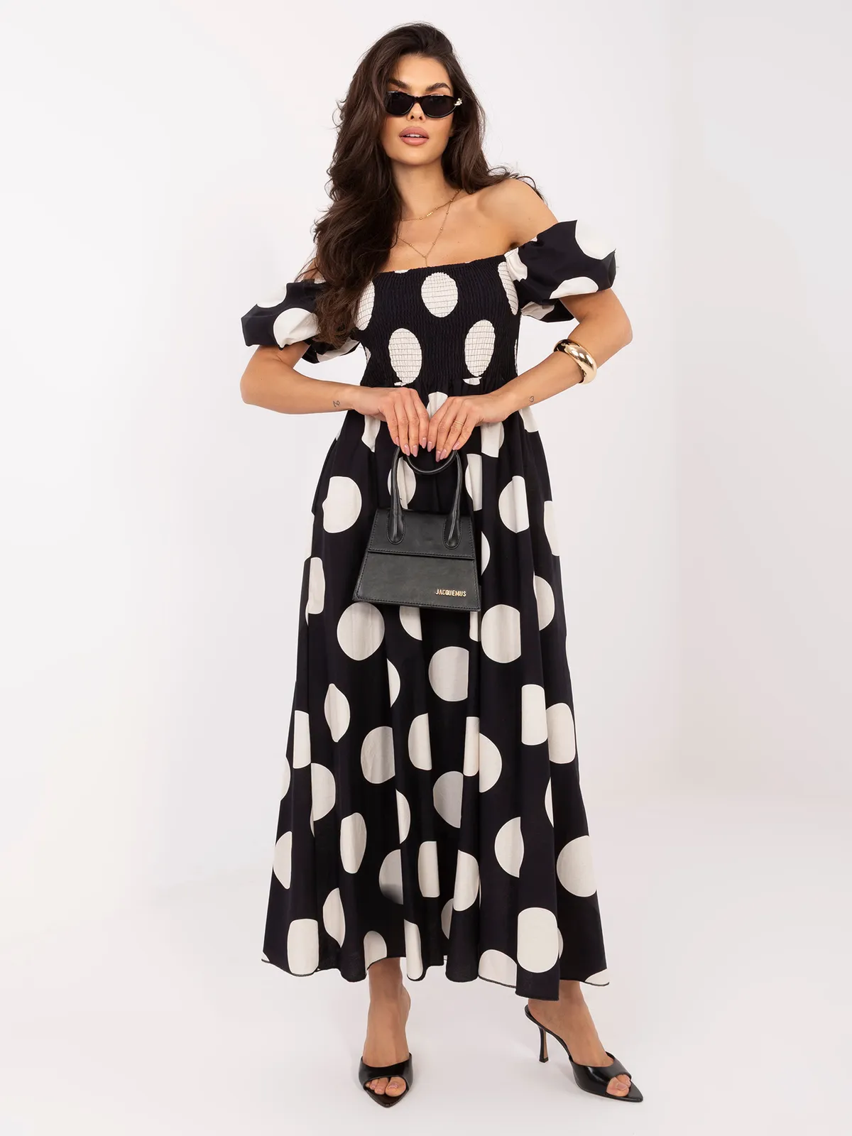 Zwiewna sukienka maxi z hiszpańskim dekoltem - zdjęcie 1