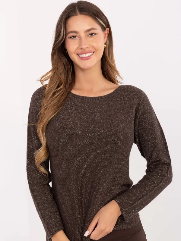 Minimalistyczny sweter z dekoltem w łódkę