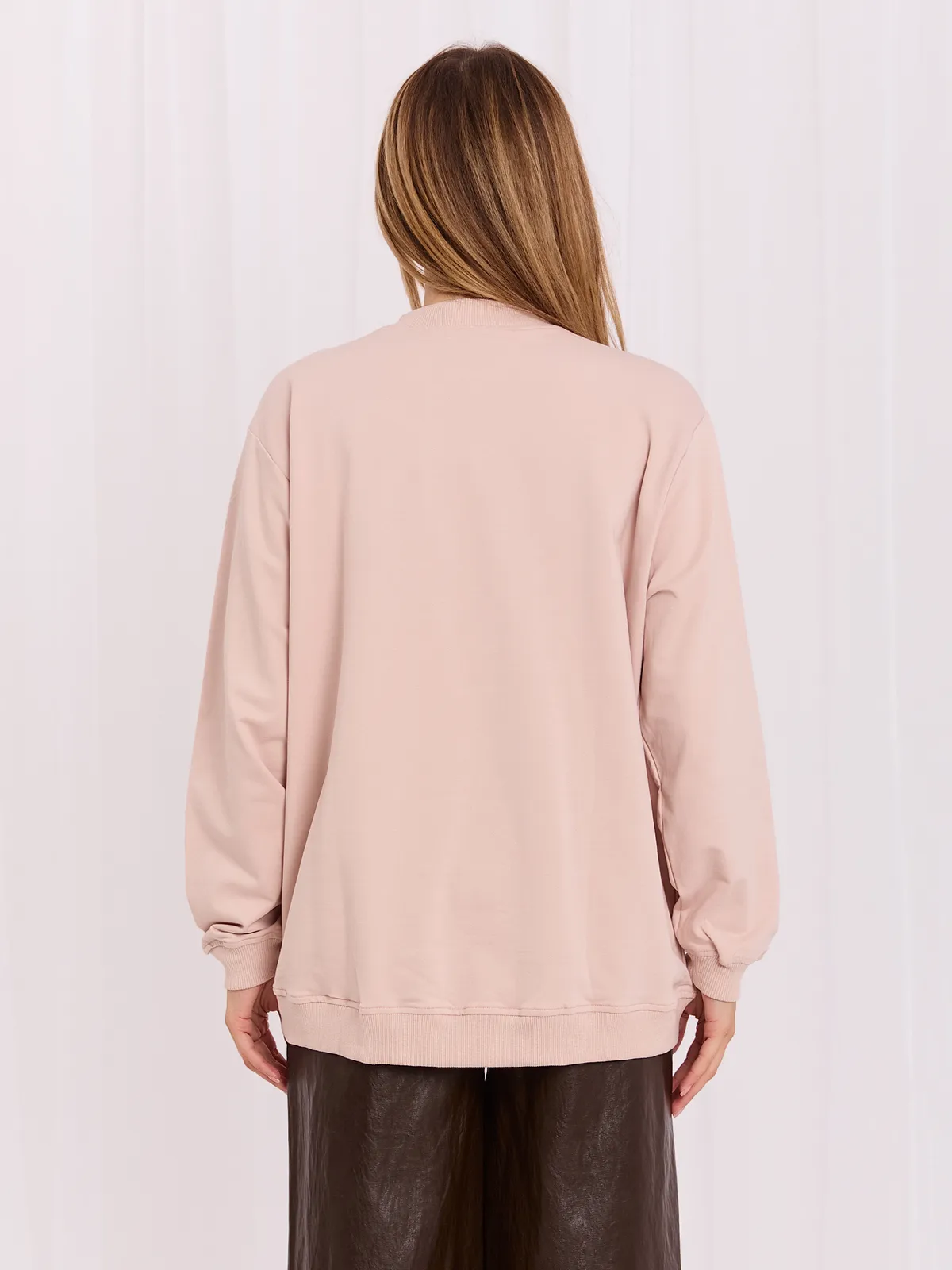 Casualowa bluza oversize ze stójką - zdjęcie 4