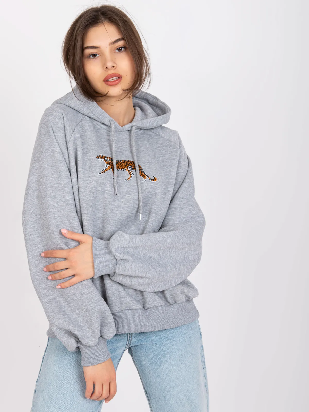 Bluza oversize z haftowanym motywem zwierzęcym - zdjęcie 1