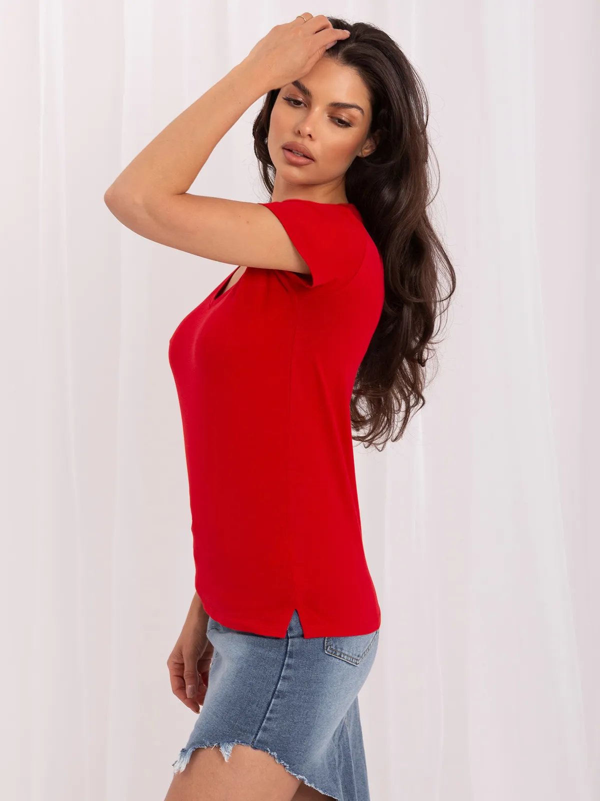 Czerwony damski t-shirt basic z krótkim rękawem - zdjęcie 2
