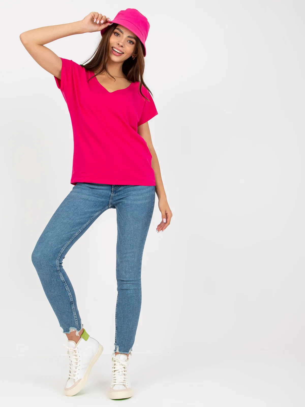 Fuksjowy damski t-shirt basic z bawełny - zdjęcie 3