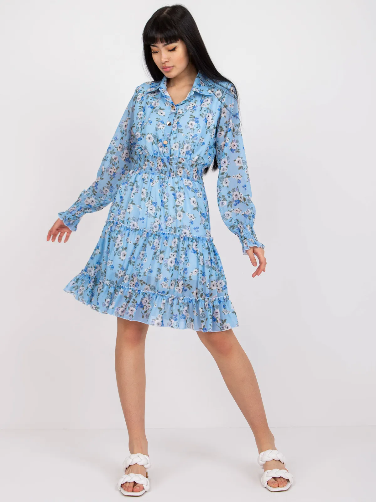 Sukienka koszulowa z falbanami i gumką w talii - zdjęcie 1