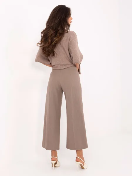 Spodnie typu culotte z wysokim stanem