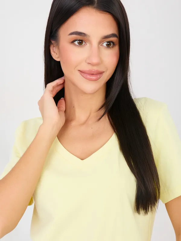 Klasyczny T-shirt z dekoltem w serek