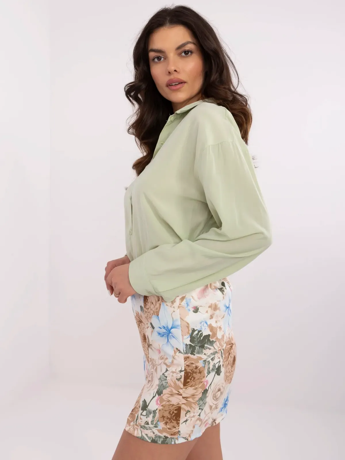 Luźna koszula o kroju oversize z kołnierzykiem - zdjęcie 1