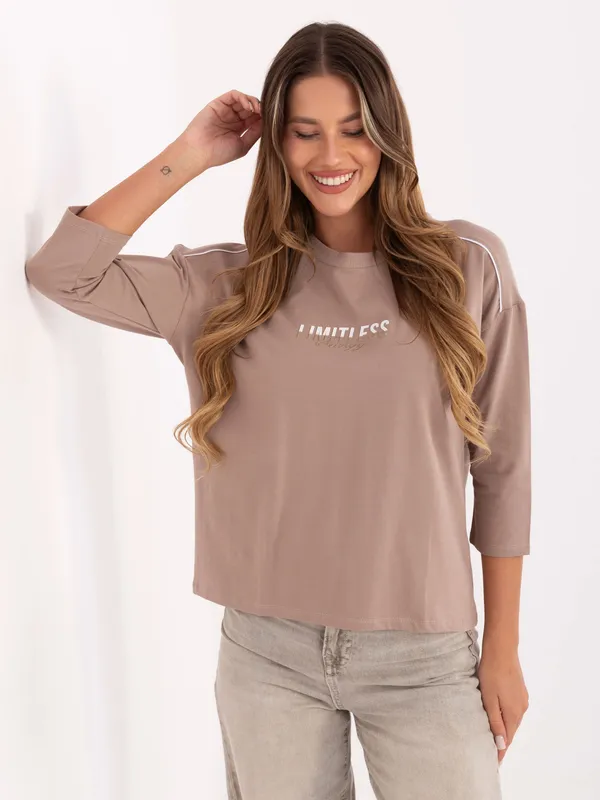 Casualowa bluzka oversize z ozdobnym przeszyciem na ramionach