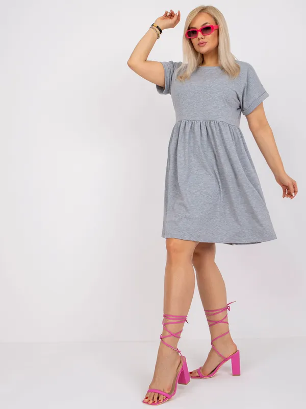 Czarna sukienka plus size z bawełny - widok 2