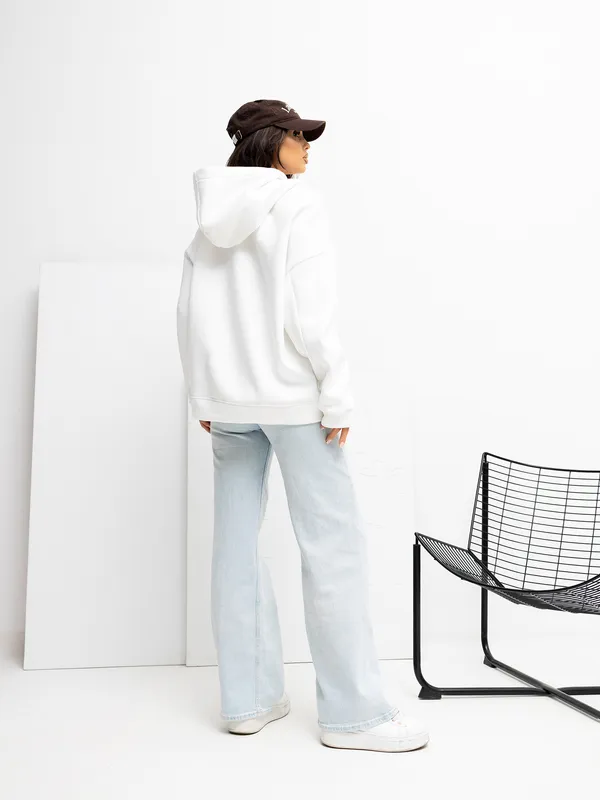 Bluza oversize z kapturem w miejskim stylu