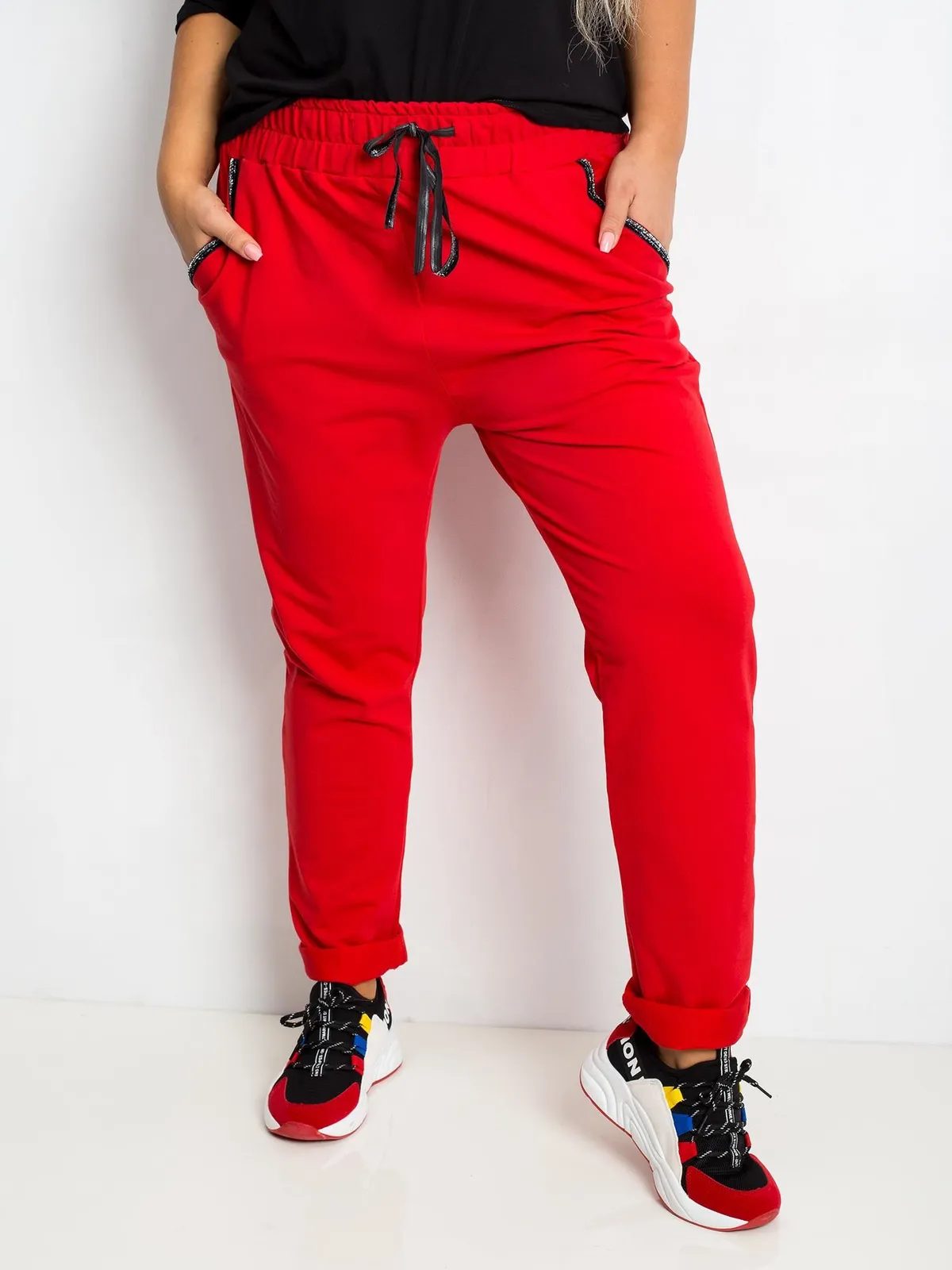 Czerwone bawełniane spodnie plus size - zdjęcie 4