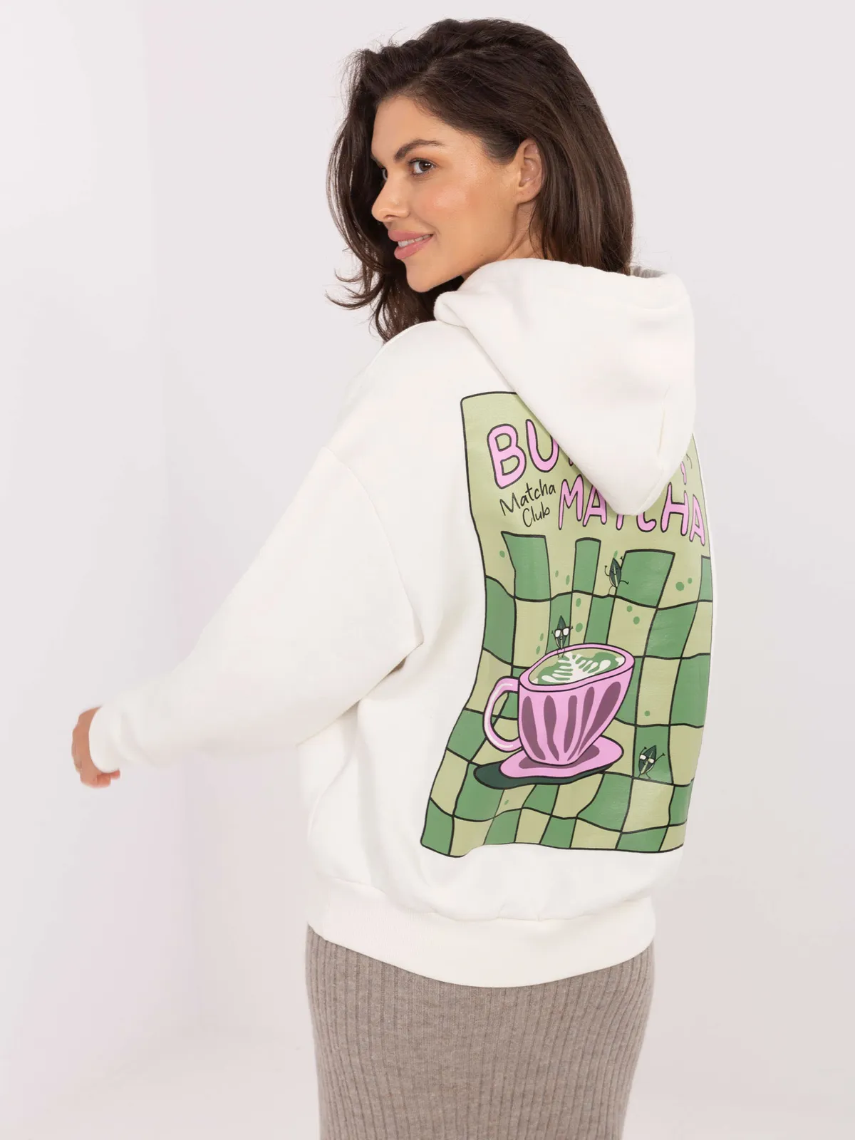 Oversize bluza z kapturem i graficznym nadrukiem - zdjęcie 5