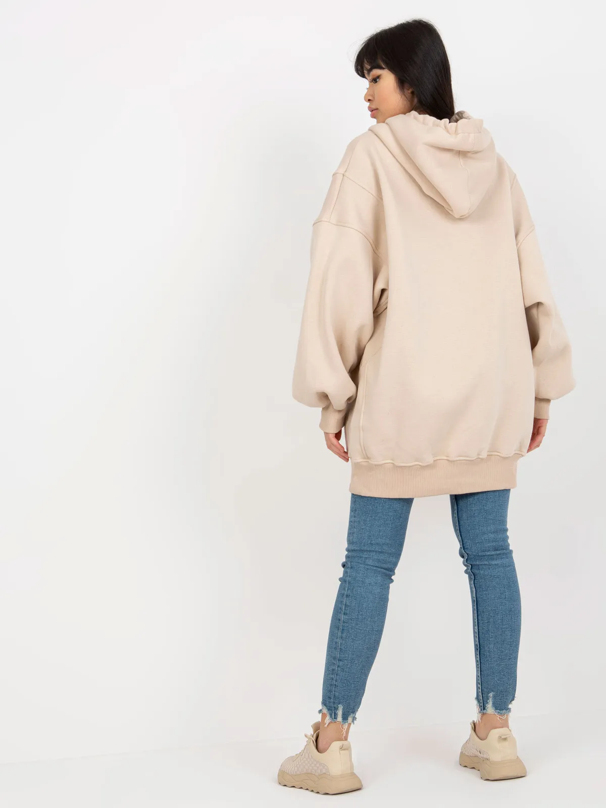 Ciemnobrązowa dresowa długa bluza basic oversize z kapturem - zdjęcie 4