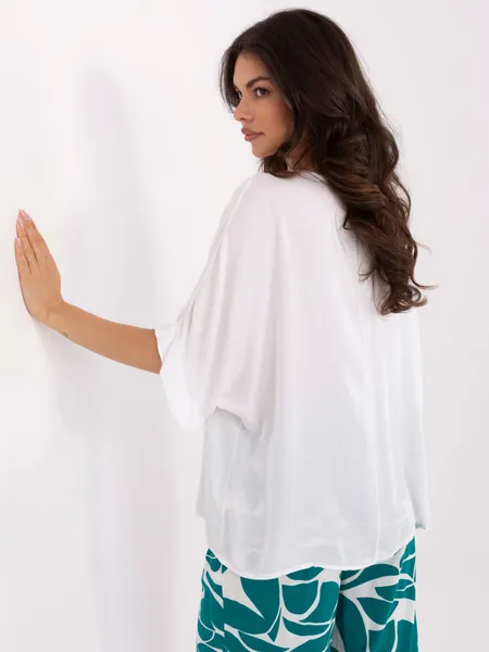 Casualowa bluzka oversize z dekoltem w serek