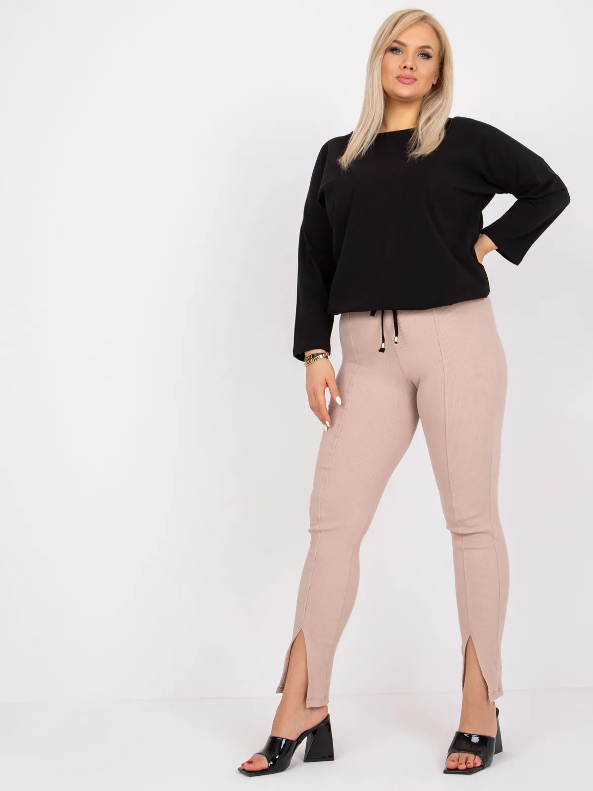 Biała bluzka plus size z bawełny - zdjęcie 3