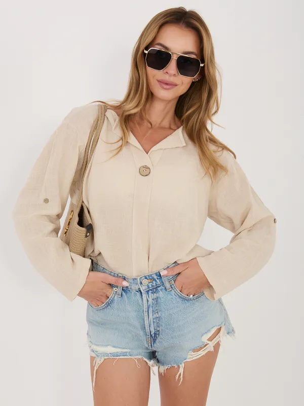 Casualowa koszula z podwijanymi rękawami i guzikami