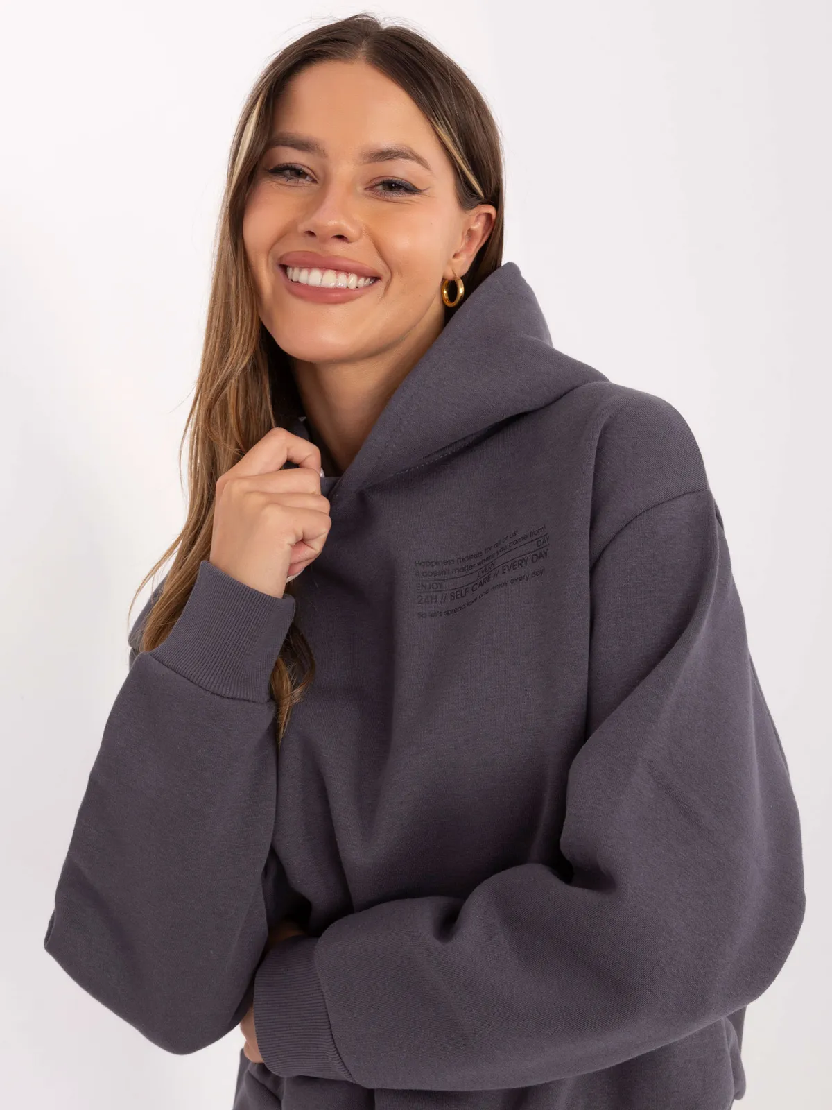 Casualowa bluza z kapturem i nadrukiem - zdjęcie 1