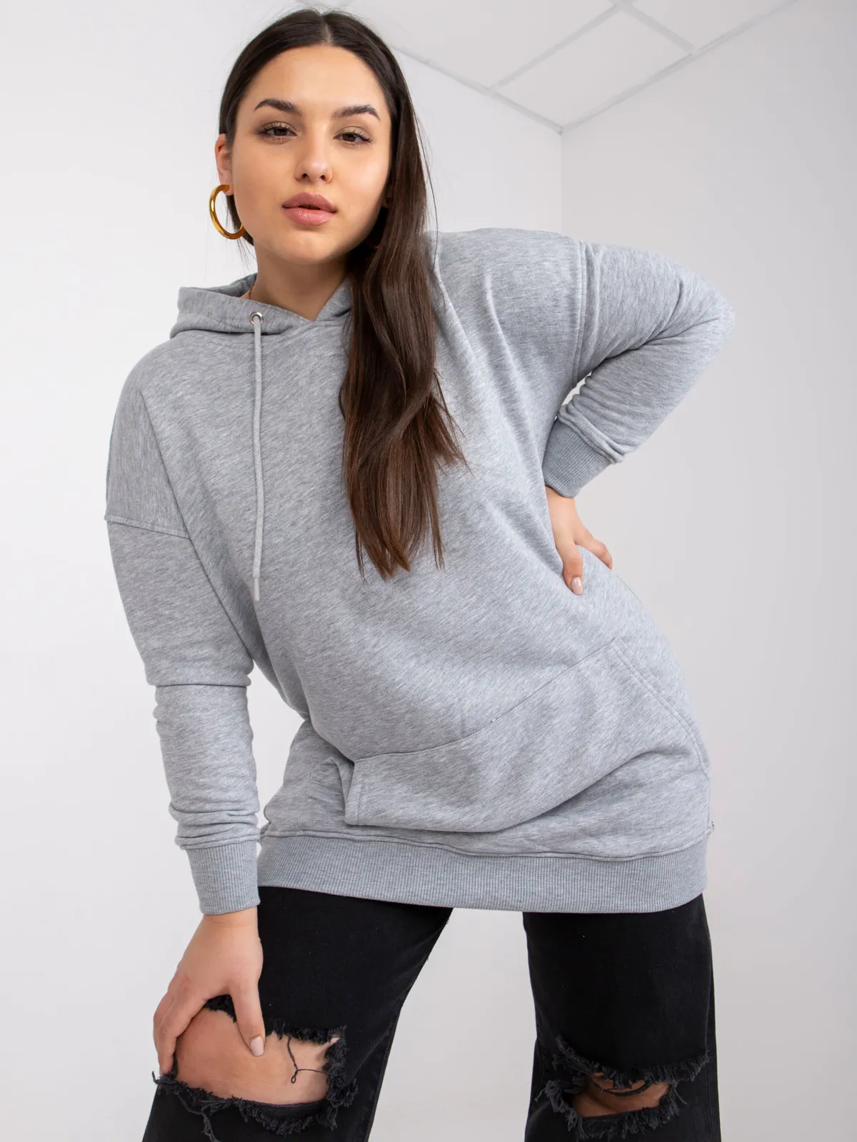 Czarna bawełniana bluza plus size z kapturem - zdjęcie 8