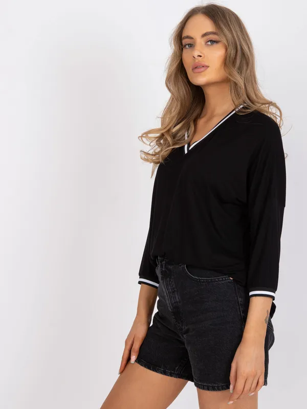 Casualowa bluzka oversize z dekoltem w serek - widok 2