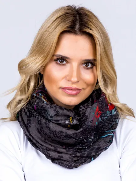 Zwiewna chusta z ludowym wzorem khaki