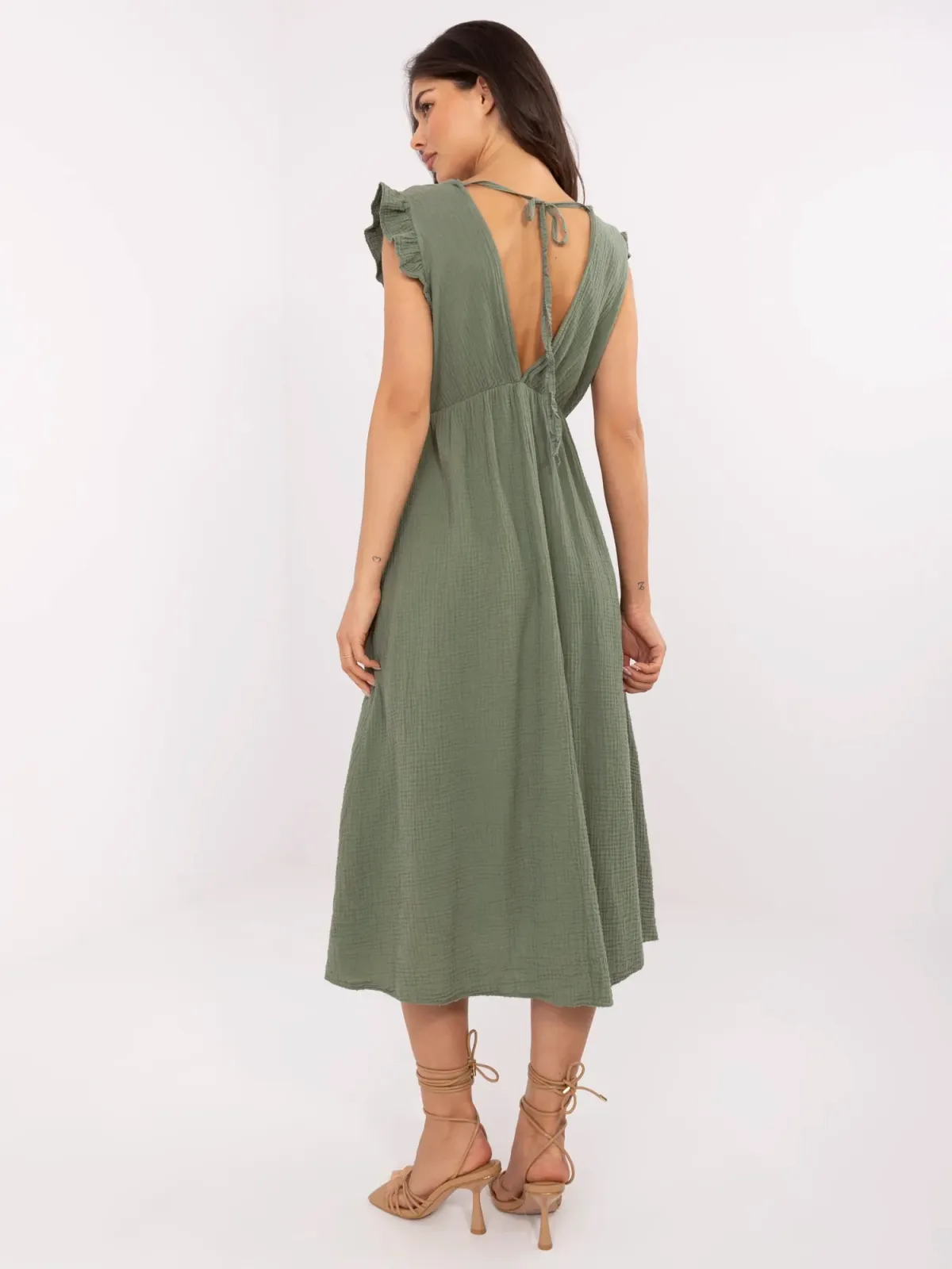 Sukienka midi z falbankami i wiązaniem na plecach - zdjęcie 1