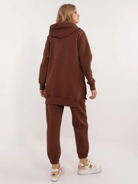 Wieloczęściowy zestaw z bluzą oversize i spodniami jogger