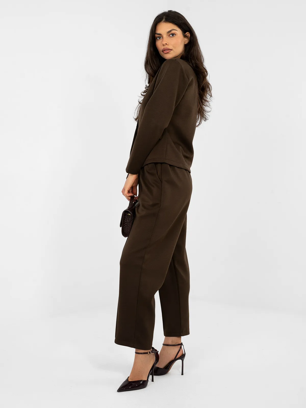 Casualowe spodnie typu jogger z ozdobną patką - zdjęcie 1