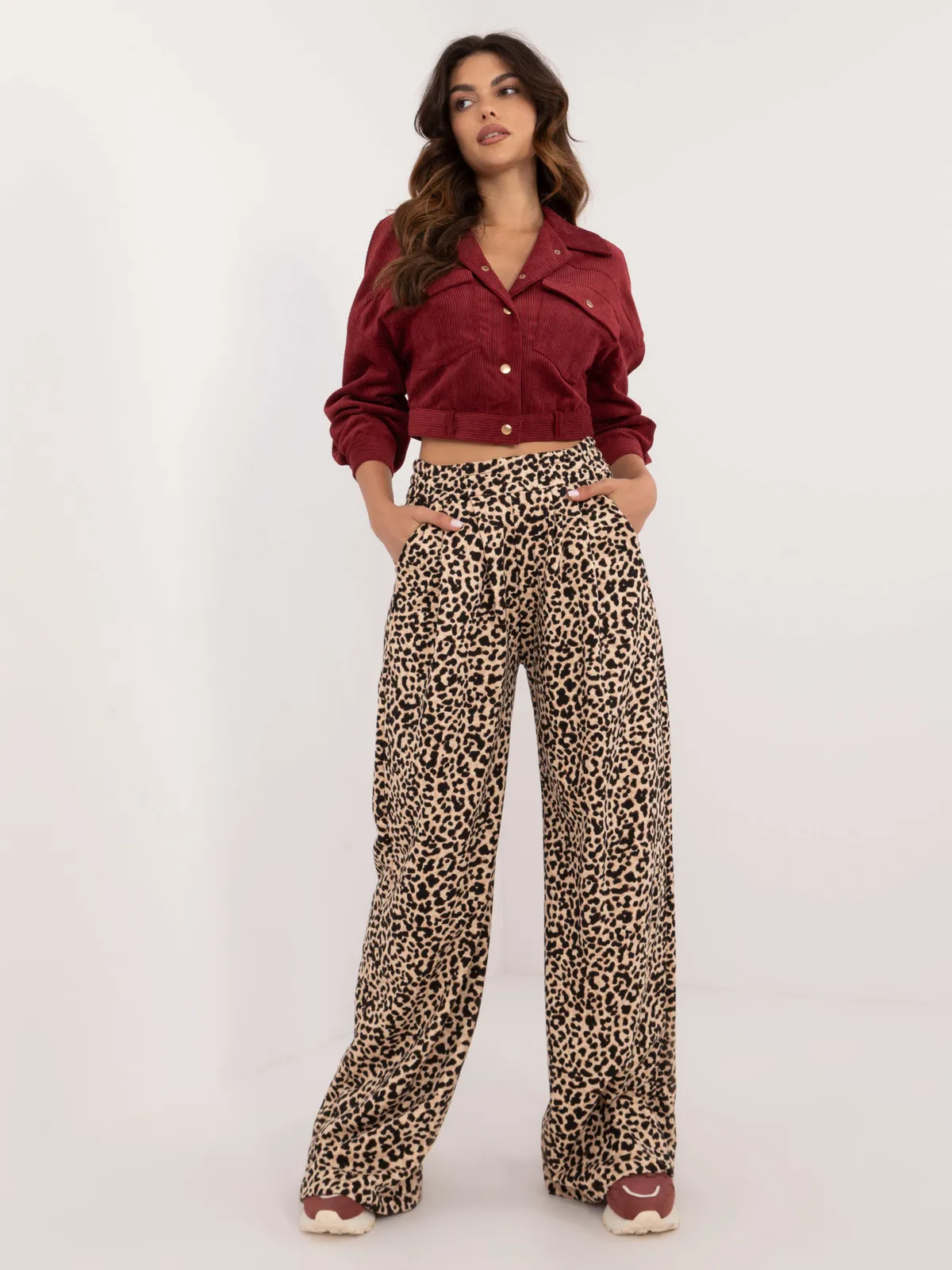 Spodnie z wysokim stanem o kroju wide leg - zdjęcie 1