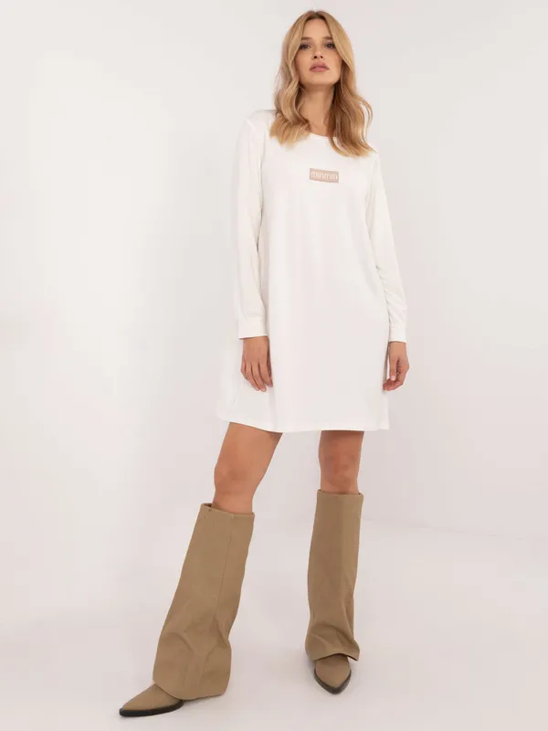 Casualowa sukienka mini o kroju oversize