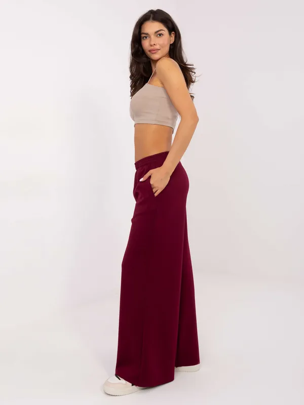 Wygodne spodnie dresowe o kroju wide leg - widok 2