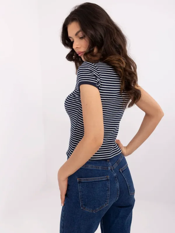 Dopasowana bluzka w paski o kroju slim - widok 2