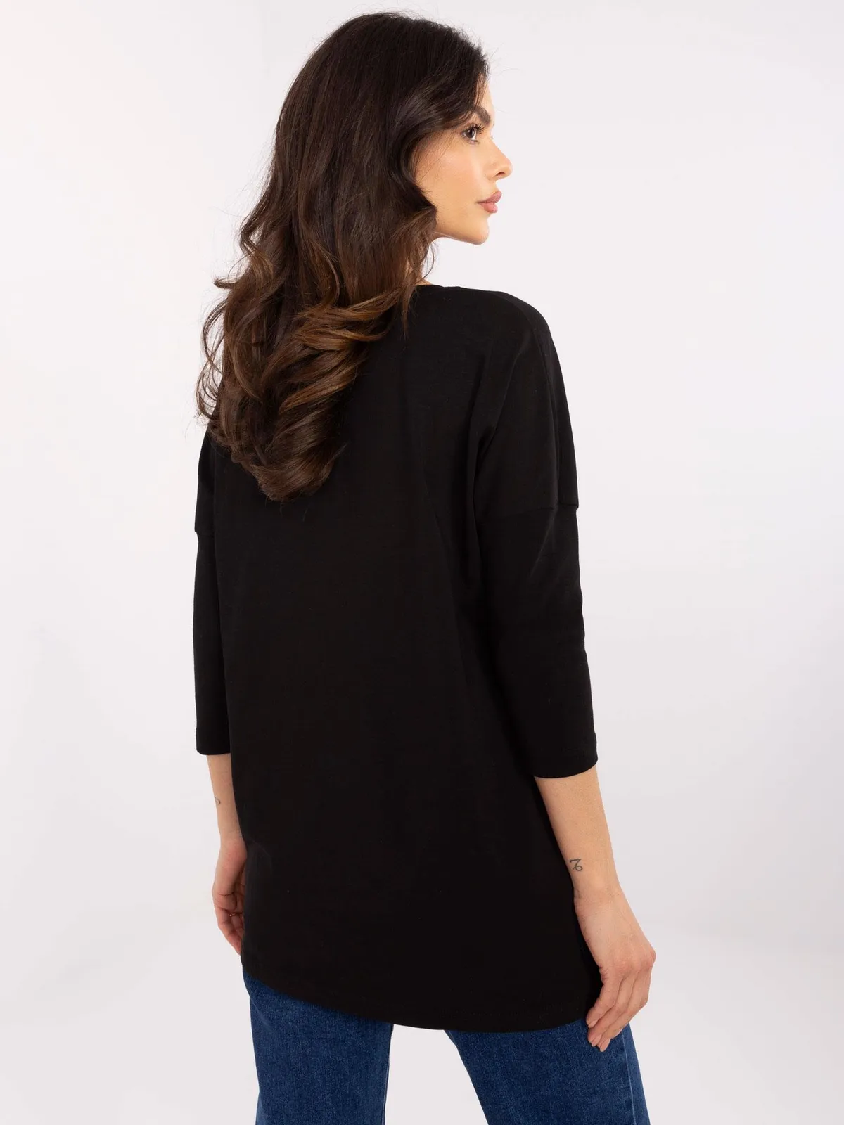 Casualowa bluzka oversize z geometrycznym nadrukiem - zdjęcie 1