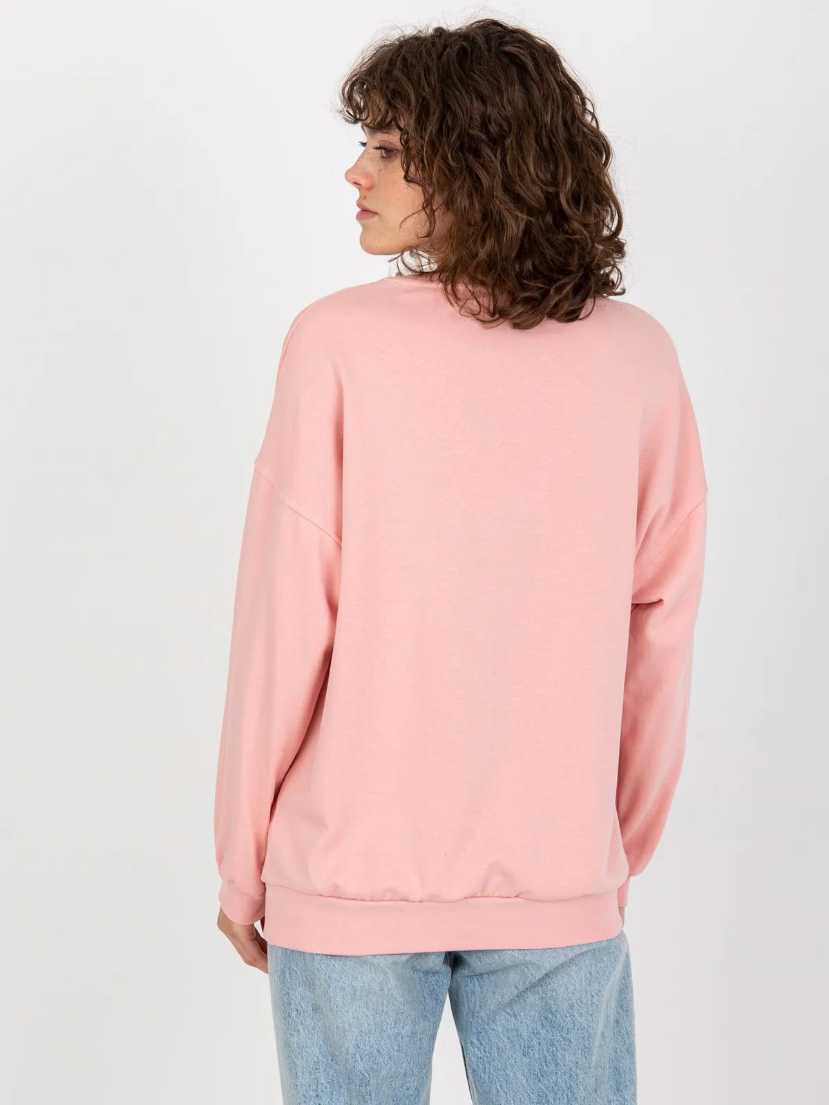 Szara luźna bluza oversize bez kaptura z haftem - zdjęcie 5