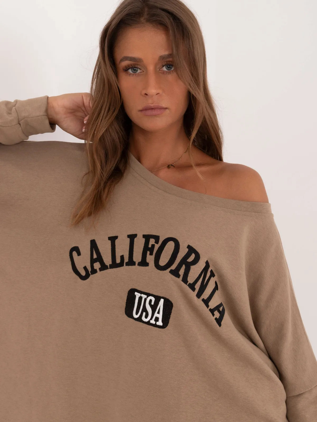 Casualowy komplet z bluzą oversize i legginsami - zdjęcie 1