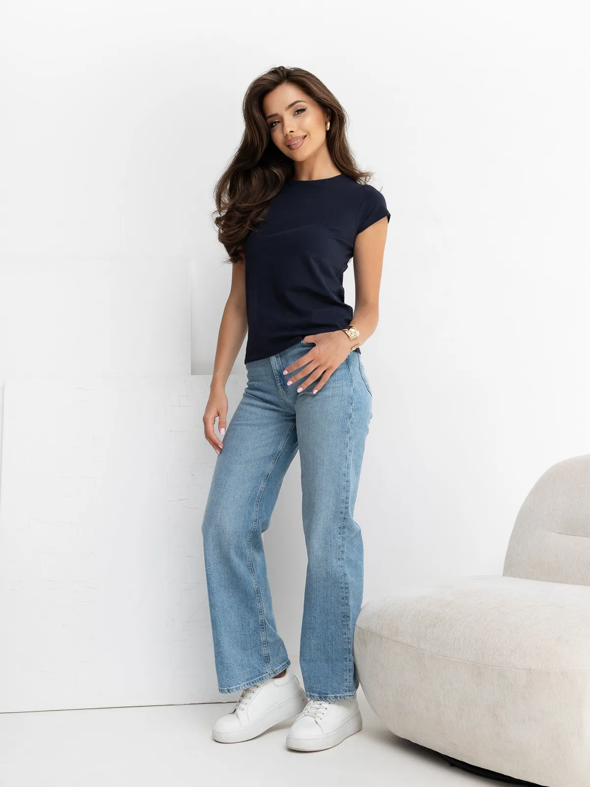 Granatowy damski t-shirt basic bawełniany - zdjęcie 4