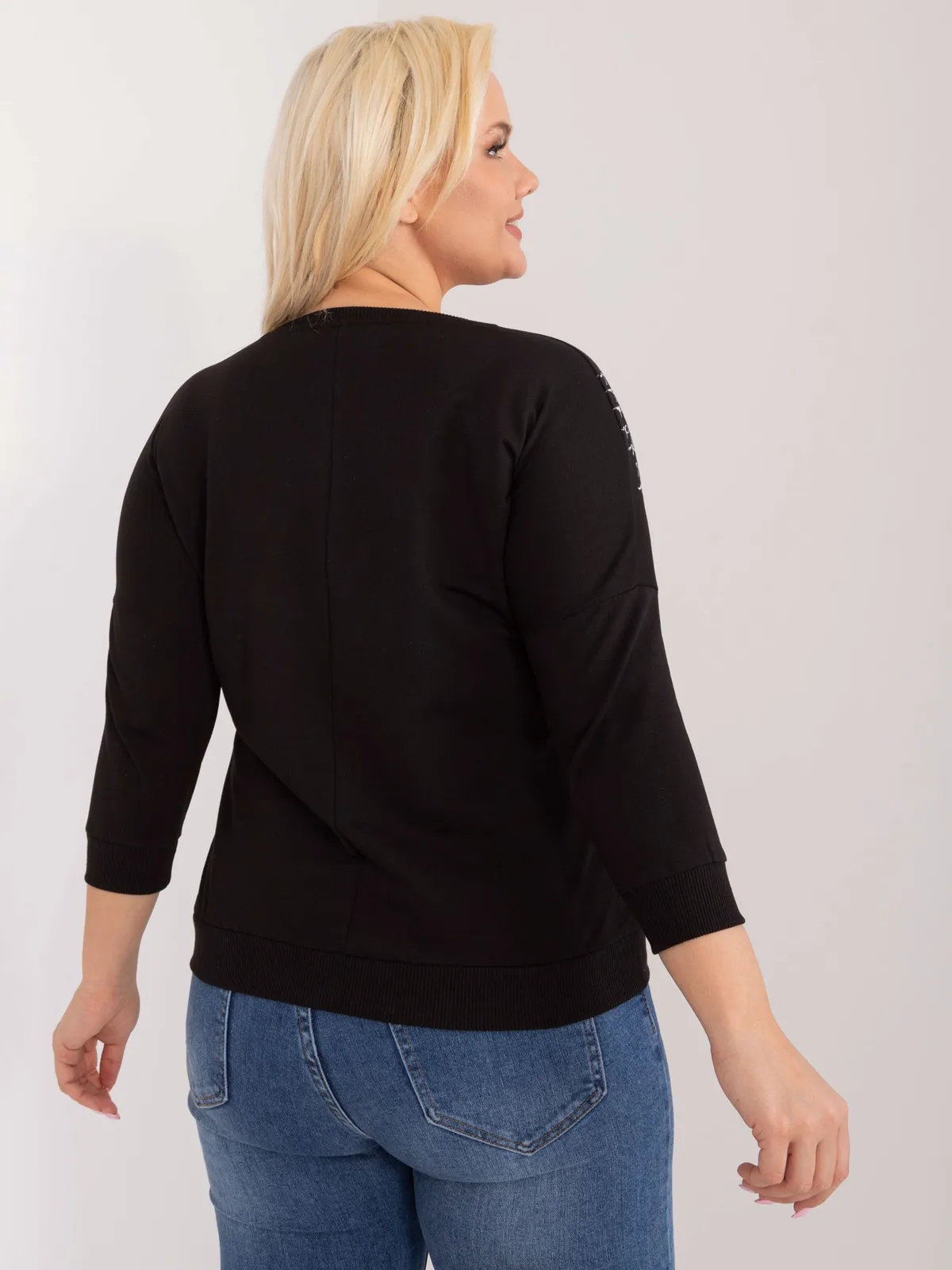 Casualowa bluzka z kwiatowym printem i napisami - zdjęcie 1