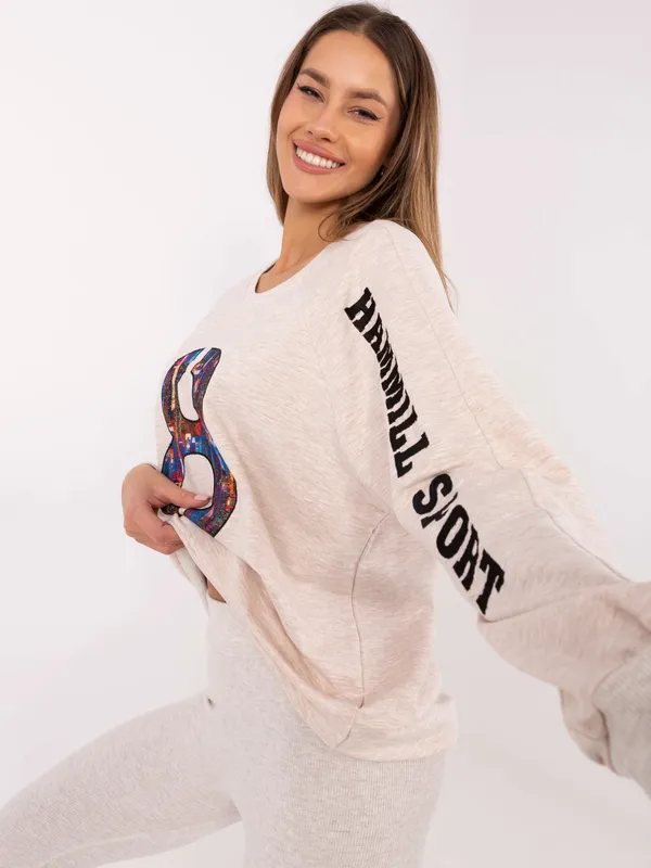 Sportowy komplet z bluzą oversize i legginsami