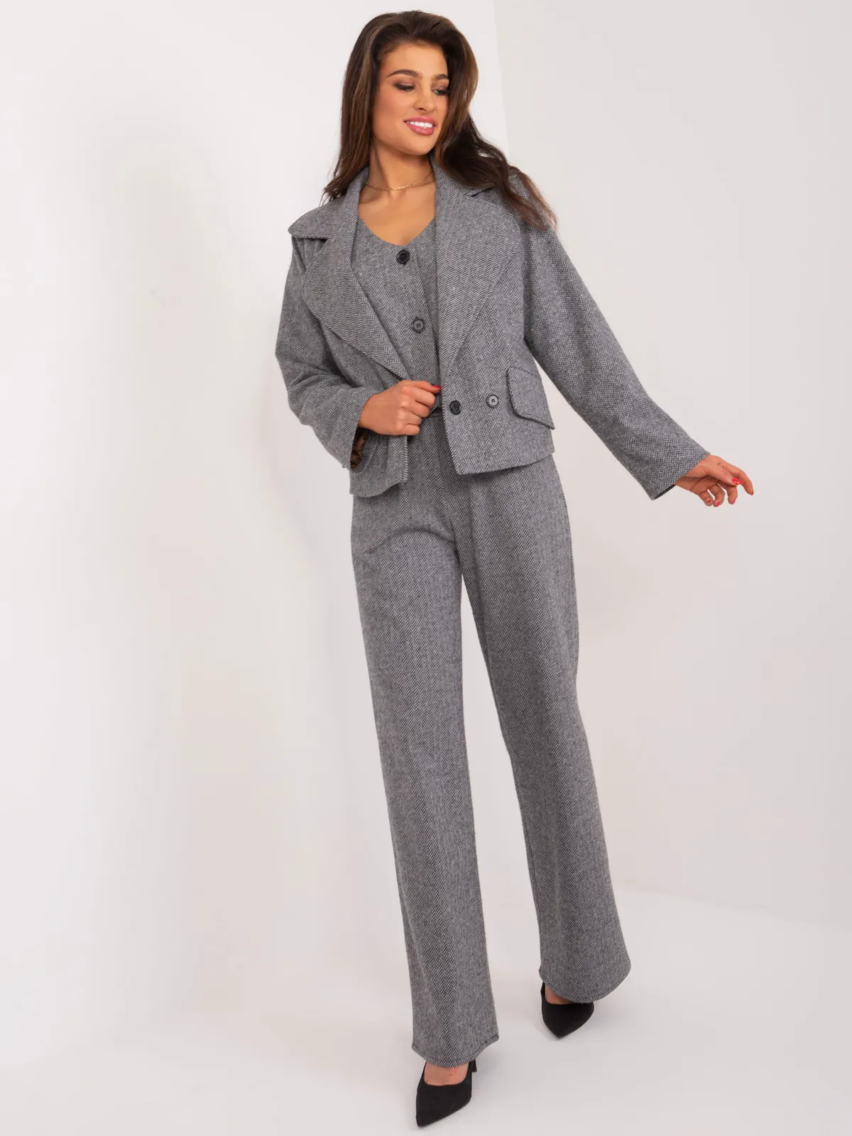 Krótka marynarka dwurzędowa o kroju pudełkowym - zdjęcie 1