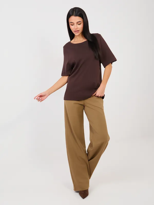 Casualowy T-shirt o luźnym kroju oversize