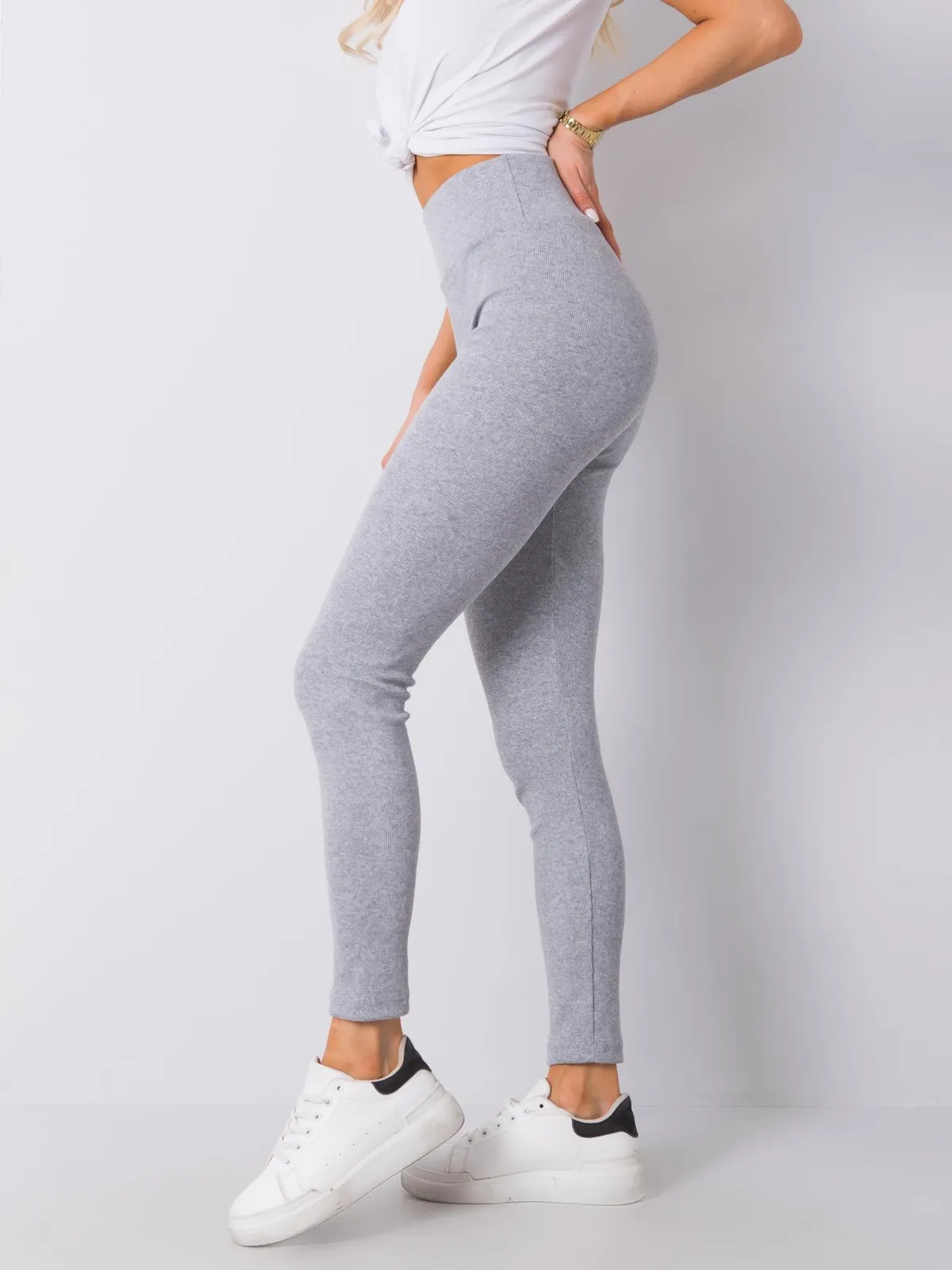 Szare legginsy basic w prążek - zdjęcie 2