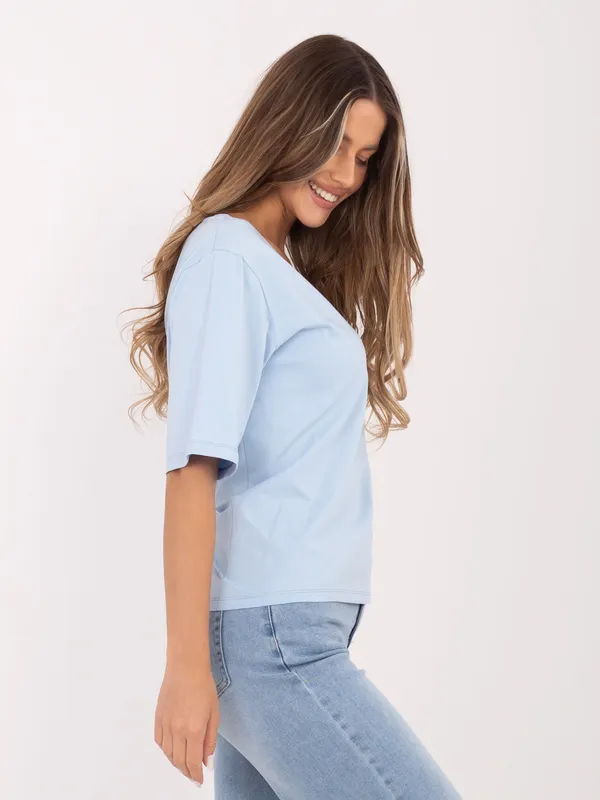 Casualowy T-shirt o luźnym kroju oversize - widok 2